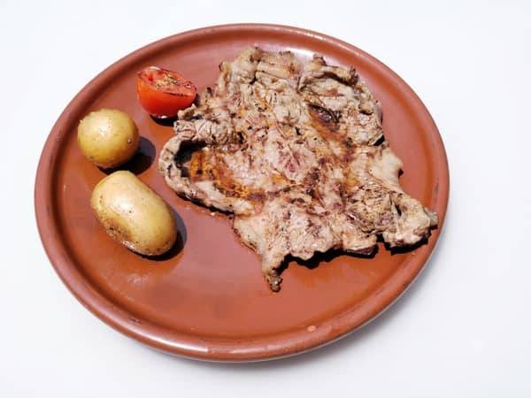 Matahambre Grill  en Alcossebre — foto 32