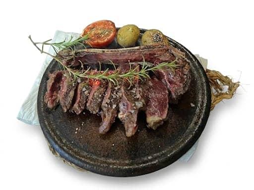 Chuletón 1/2K de Ternera Madurada 45 Días en Matahambre Grill , Alcossebre